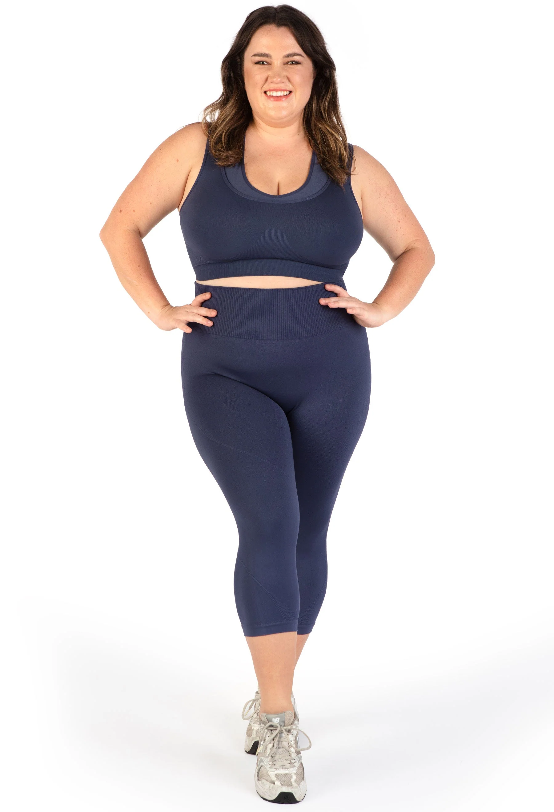 Plus Size Seamless High Waist 3/4 Capri Leggings - Image 4
