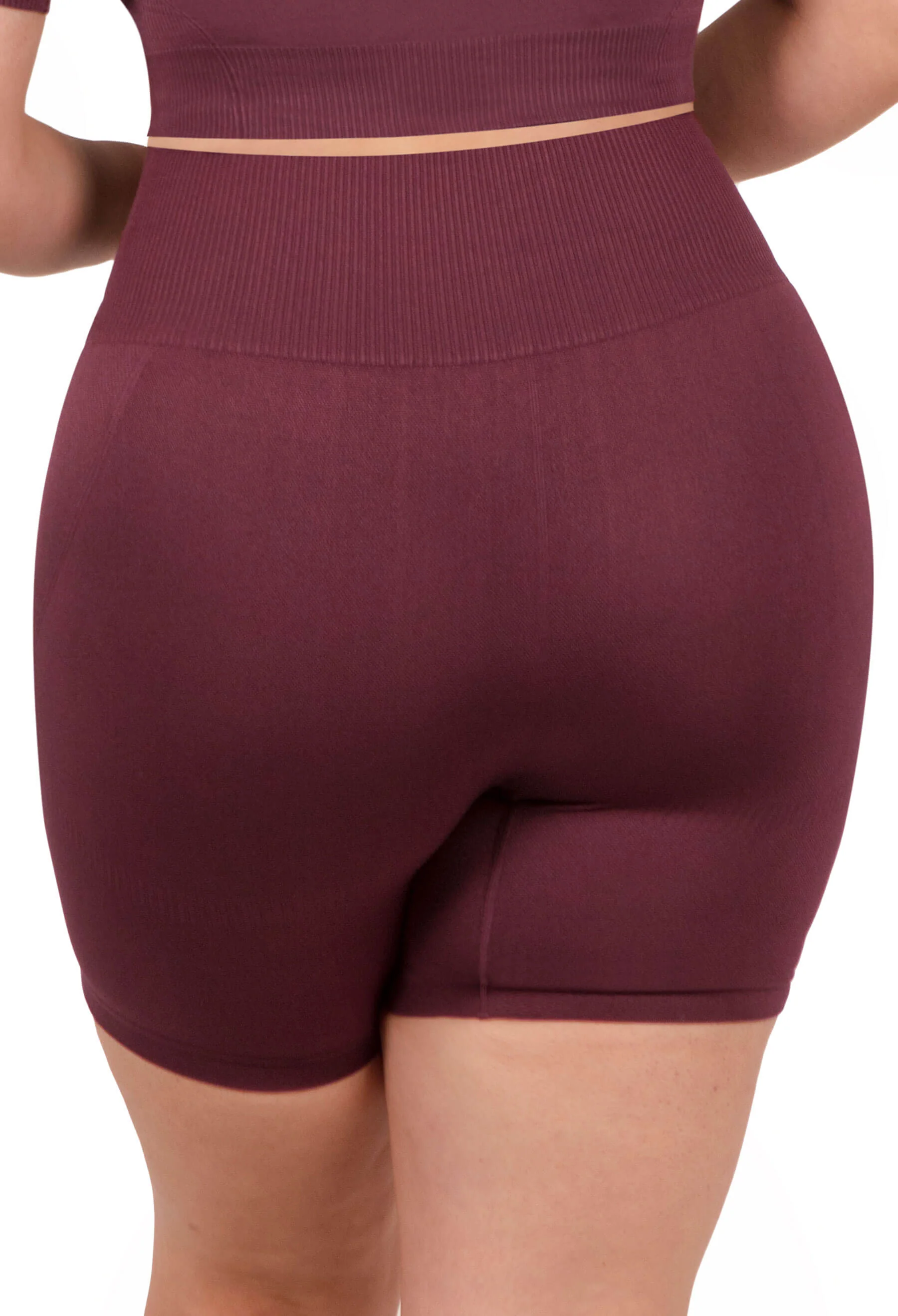 Plus Size Seamless High Waist Midi Biker Shorts - Image 5