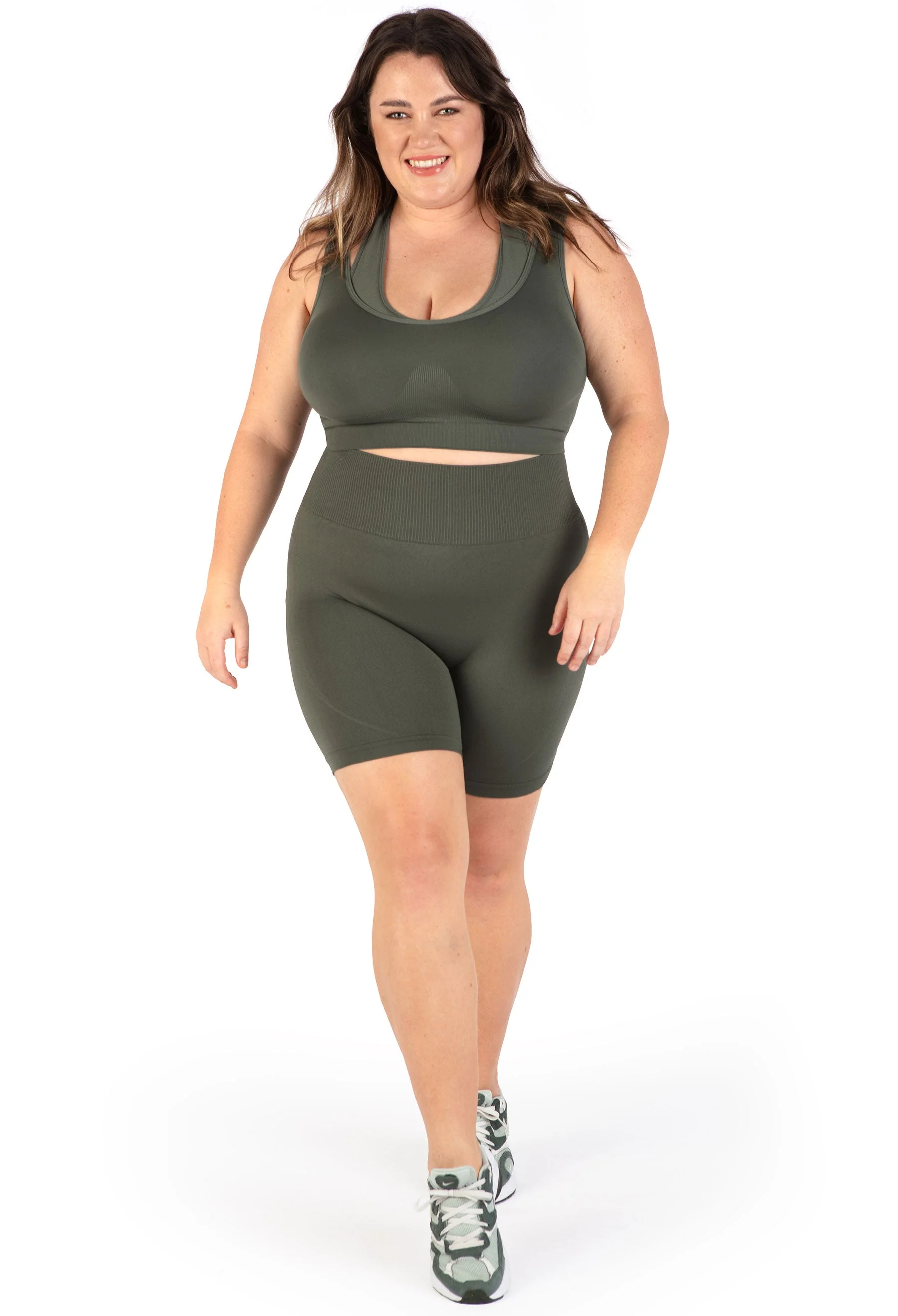 Plus Size Seamless High Waist Midi Biker Shorts - Image 2