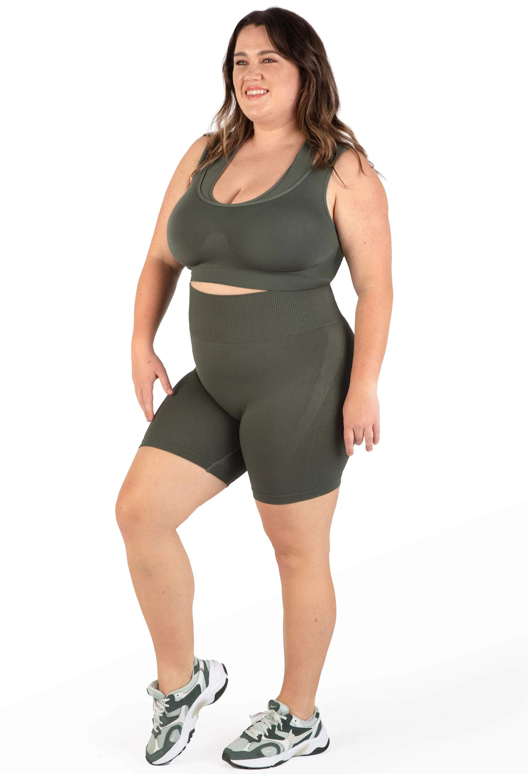 Plus Size Seamless High Waist Midi Biker Shorts - Image 3